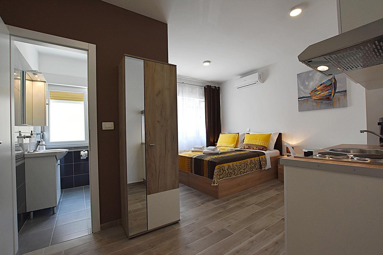Borna & Roko Apartments Free Parking Zadar Exterior foto