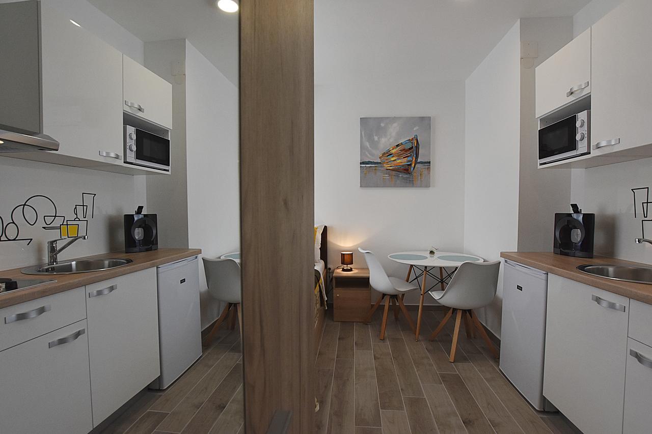 Borna & Roko Apartments Free Parking Zadar Exterior foto